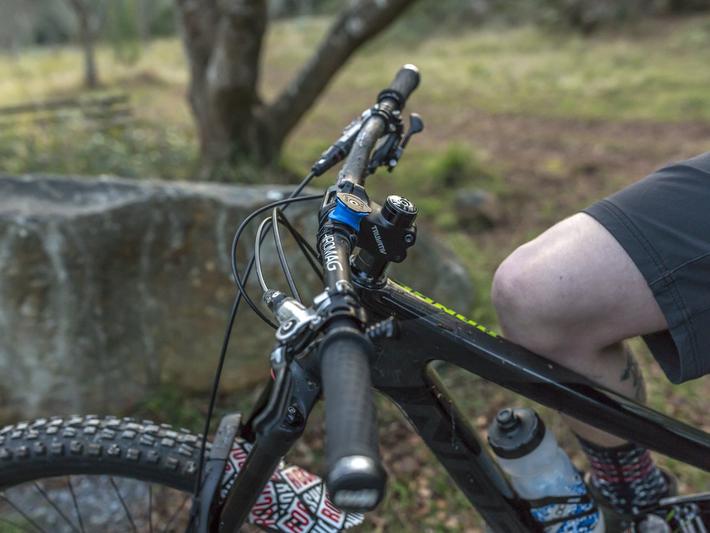 QUAD LOCK - STEM/HANDLEBAR BIKE MOUNT