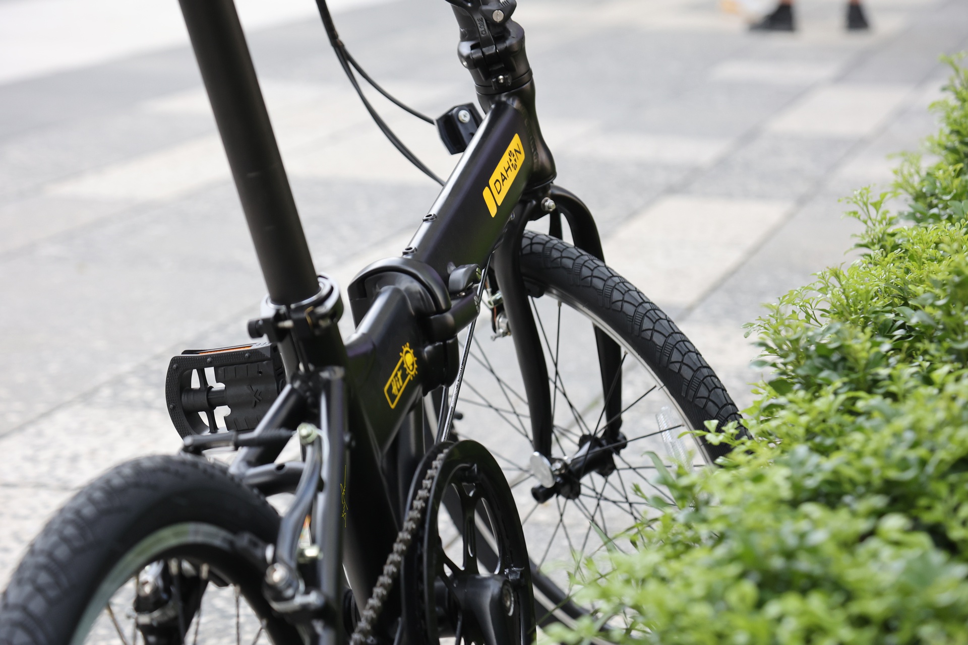 FOLDABLE HIT BIKE